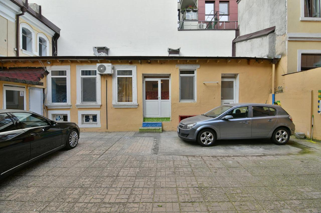 Central Flats With Parking Varna Esterno foto